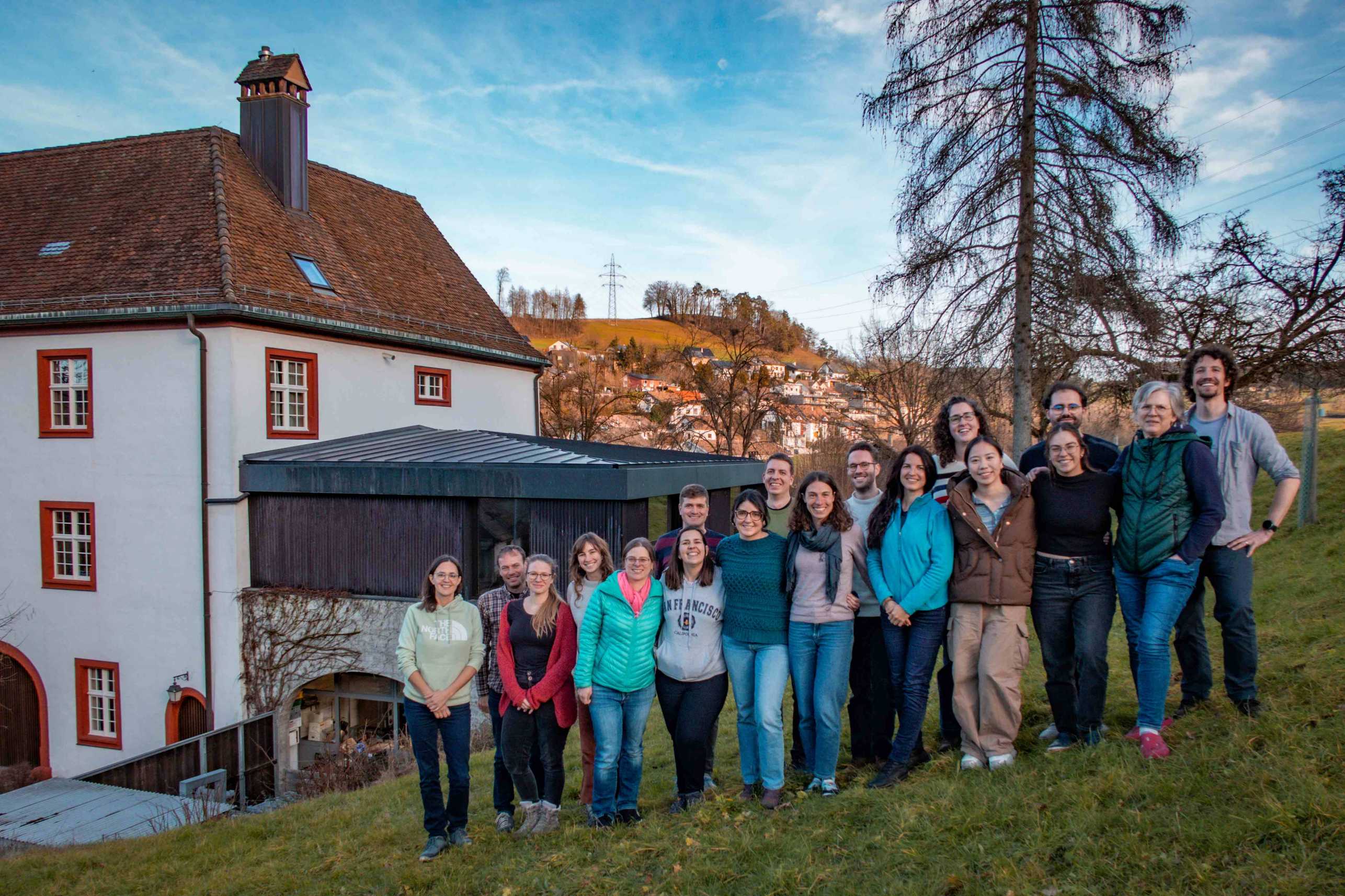 Group picture in front of the Propstei seminar hotel