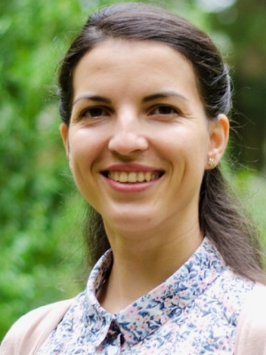 Dr.  Mirela Beloiu Schwenke